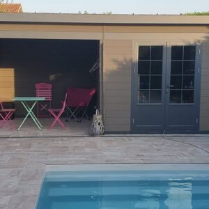 abri jardin auvent 18m2 composite effet teck.jpg